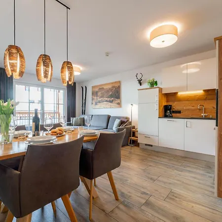 Tauern Mitterwirt 213 アパート ピーゼンドルフ