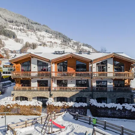 Tauern Mitterwirt 213 アパート