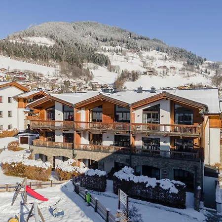 Tauern Mitterwirt 213 アパート